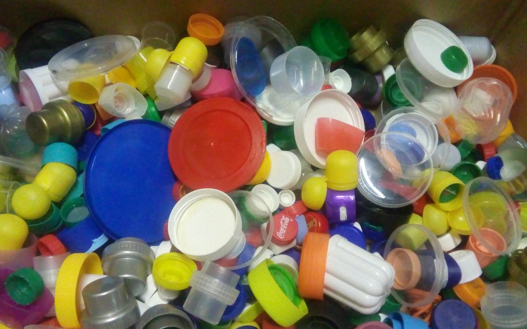 Zbiranje plastičnih pokrovčkov